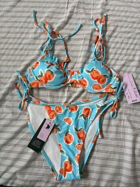 Orange Print Tie Shoulder Underwire Bikini Top and Side-Tie Scoop Bottom